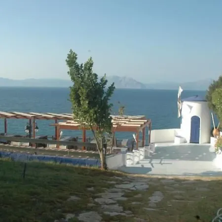 Otel Koralli Niforeika