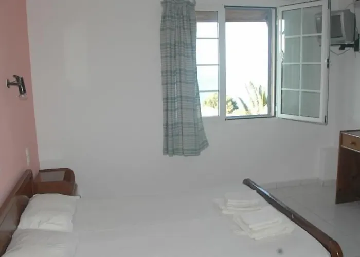 Otel Koralli Niforeika